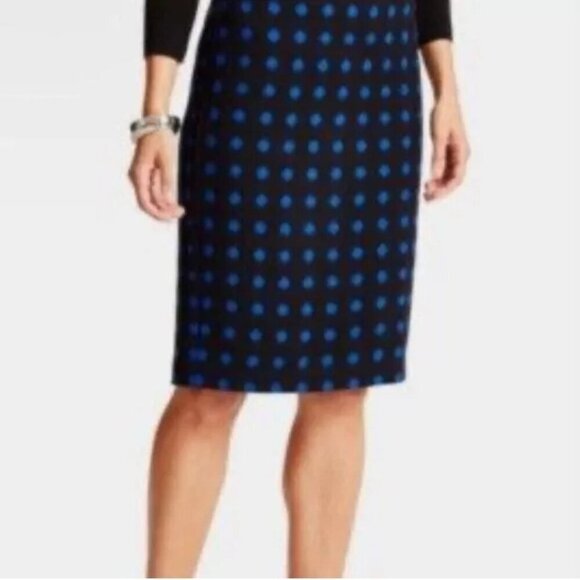 Talbots Black Blue Polka Dot Pencil Skirt Wool Blend Lined Size 2p - Picture 4 of 7